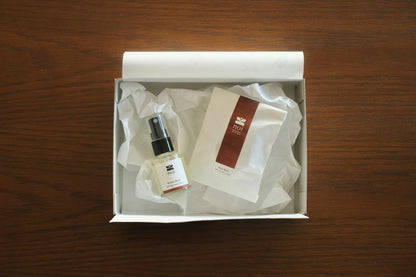 クリスマスギフトBox｜人気ギフトセット <アロマスプレー & マルチバーム 001 Kuromoji Care>