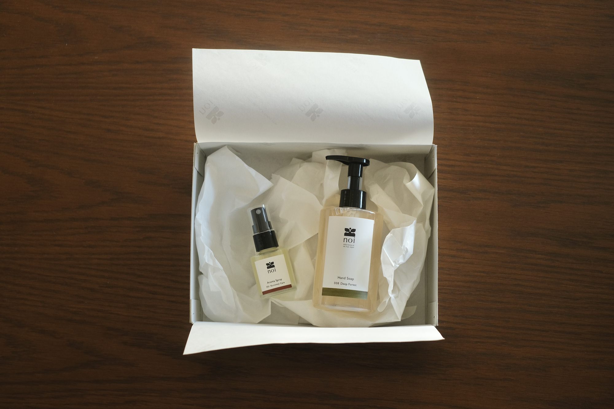 クリスマスギフトBox｜森のアロマセット (ハンドソープ 008 Deep